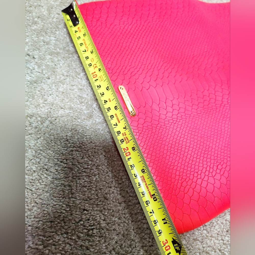 Wristlet / Clutch - Picture 5 of 11